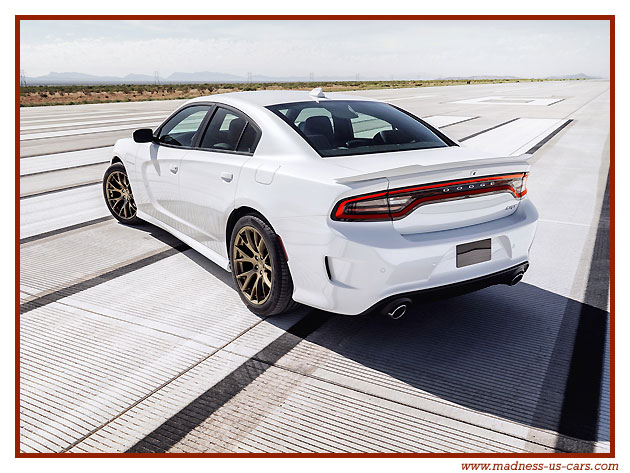 Dodge Charger SRT Hellcat 2015