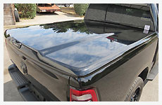 Tonneau Cover  Undercover Elite LX