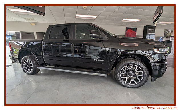 Dodge Ram 1500 Laramie Sport 4x4 2025